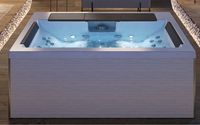 Luxus Pool Suite im edlem Design